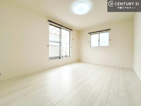 ���r���O�ȊO�̋��� �o���R�j�[�ɖʂ��Ă���m���ł��B���邭�����肪����A���C����������ł��܂��I���N���āA�O�ɏo�Ĕw�L�т����[�ċz�����ǂ������}������邱�Ƃ��o�������ł��ˁI