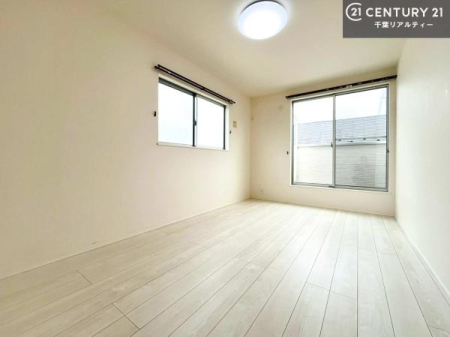 �Q�� 2�ʍ̌����m�ۂ������邢�����́A���ʂ����ǂ��A���邭��ϋ��S�n�̗ǂ���ԂƂȂ��Ă���܂��B�����b�N�X���ĉ߂�����S�n�̗ǂ��������ł��I���̖ڊo�߂��X�b�L�����܂��ˁI