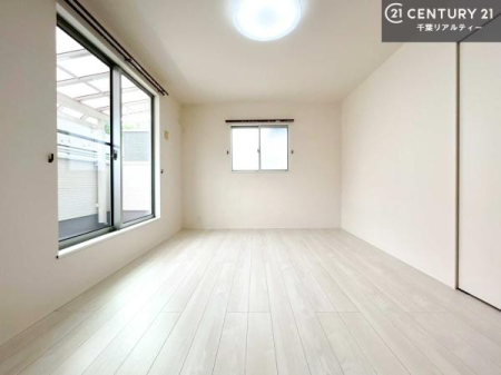 ���r���O�ȊO�̋��� �o���R�j�[�ɖʂ��Ă���m���ł��B���邭�����肪����A���C����������ł��܂��I���N���āA�O�ɏo�Ĕw�L�т����[�ċz�����ǂ������}������邱�Ƃ��o�������ł��ˁI