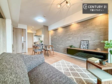 ���r���O �S�n�ǂ����r���O�͉Ƒ������R�ƏW�܂�܂��B�Ƒ��c�R�̎��Ԃ����������ł��B���Ƒ��ƁA����w�[���������Ԃ��߂��������ł��ˁB���邭�J���I�ȋ�Ԃł��B