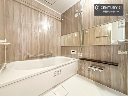 ���� �ǂ������t���I���ł��g�������D�ɐZ�����̂ł��d���A�肪�x������������g�������D�ɂ����ɔ��܂��I�ʘb�@�\���t���Ă���̂ŕ֗��I