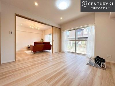 �m�� ���r���O�Ɨאڂ����m���́A�Ǝ��̋x�e�X�y�[�X��L�b�Y�X�y�[�X�Ƃ��Ċ��p����̂��悳�����ł��ˁI

