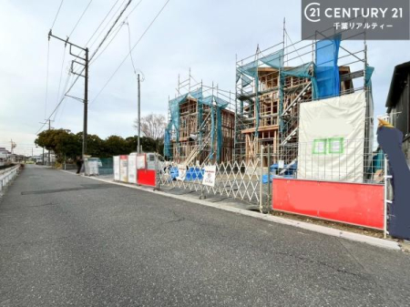 �O�ʓ��H�܂ތ��n�ʐ^ ���ӊ���A���q�l�̂���]�ɍ������������ꏏ�ɂ��ē���v���܂��B�Z��[���A�h�o�C�U�[�ɂ�邲���k������܂��B���Ђ͂��₢���킹�ɑ��Ή����܂��I���҂������܂���I