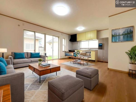 ���r���O �Ƌ��CG�p�[�X�ł��B�J�����̂���L�XLDK�I�\�t�@�[��_�C�j���O�e�[�u����u���Ă������ɂȂ�Ȃ��̂ŉ��K�ɉ߂����܂��I
�R�~���j�P�[�V���������₷�����r���O�ł��I