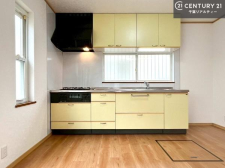 �L�b�`�� ��Ƃ����₷���V�X�e���L�b�`���ł��I���[����������t���Ă���̂ŁA�����X�y�[�X�ɕ���u���Ȃ��čςނ̂ŁA�L�X�g���āA���K�ɍ�Ƃ��ł��܂��I