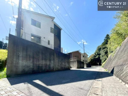 �O�ʓ��H�܂ތ��n�ʐ^ ���ӊ���A���q�l�̂���]�ɍ������������ꏏ�ɂ��ē���v���܂��B�Z��[���A�h�o�C�U�[�ɂ�邲���k������܂��B���Ђ͂��₢���킹�ɑ��Ή����܂��I���҂������܂���I