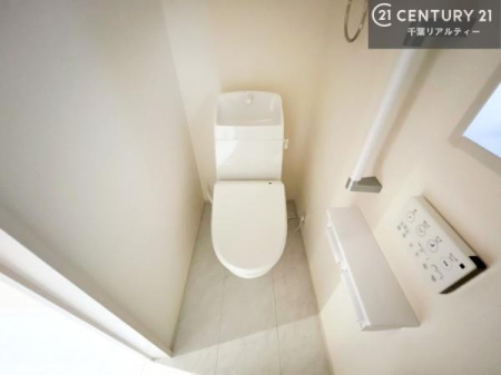 �g�C�� �������֍��ɂ��A�~��͕֍����g�����ł���̂ŗ₽���֍��ɍ��炸�ɍςފ������d�l�ł��I
