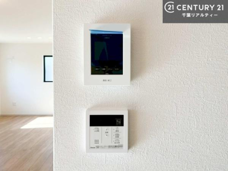 ���̑� TV���j�^�[�t���C���^�[�z���ł��q�l�̂�����Ԓ��Ȃǂ����S�ł��ˁB
�{�^���ЂƂł����C�̏������ƂƂ̂��I�I�[�g�o�X���B