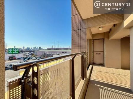 �o���R�j�[ �z������ǍD�ȃo���R�j�[�ł��I���ꂽ���ɂ͐�������n����J���I�Ȏ��Ԃ��y���߂܂��B
