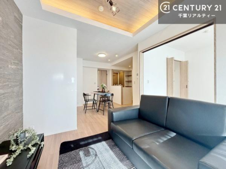 ���r���O �J�����̂���L�XLDK�I�\�t�@�[��_�C�j���O�e�[�u����u���Ă������ɂȂ�Ȃ��̂ŉ��K�ɉ߂����܂��I�R�~���j�P�[�V���������₷�����r���O�ł��I