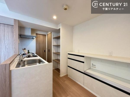 �L�b�`�� ���[�X�y�[�X���L�x�ŁA�����X�y�[�X���X�b�L���ƕЕt���Ђ�`�����p�ł��܂��I
���K�ɍ�Ƃ��ł��܂��I�����̗���������܂��I