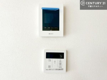 �����\�z�}(����) TV���j�^�[�t���C���^�[�z���ł��q�l�̂�����Ԓ��Ȃǂ����S�ł��ˁB�{�^���ЂƂł����C�̏������ƂƂ̂��I�I�[�g�o�X���B�i���d�l�j