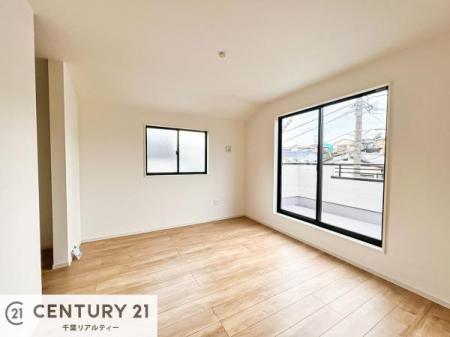 �����\�z�}(����) ���邭���ʂ��̗ǂ������ł��B�u�V���v���v�Ƀf�U�C�����ꂽ�����B���R�x�������̂ŉƋ�⃌�C�A�E�g�ł��D�݂̋�Ԃ�n��グ���܂��B�����x�A���n�ɂĂ��m�F���������B�i���d�l�j