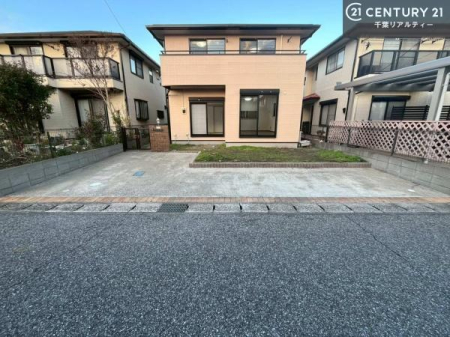 ���ԏ� ���ԃX�y�[�X��2�䕪����܂��I�Z�J���h�J�[�͂������A�o�C�N�⎩�]�ԂȂǂ��u���ꏊ�ɍ���܂���B