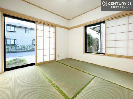 �a�� �^�^�~�̍��肪���炬��^����A�����b�N�X��ԁB�����傫���J�����̂���a���ƂȂ��Ă���܂��B���{�l�̐S������u�a�v�̋�ԁB�䑐�̍���Y����Ԃ͖����̂ЂƎ������o���Ă���܂��I