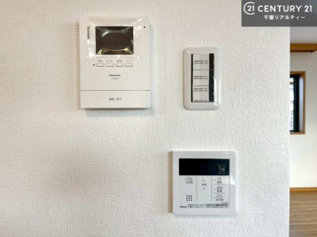 ���̑� TV���j�^�[�t���C���^�[�z���ł��q�l�̂�����Ԓ��Ȃǂ����S�ł��ˁB
�{�^���ЂƂł����C�̏������ƂƂ̂��I�I�[�g�o�X���B