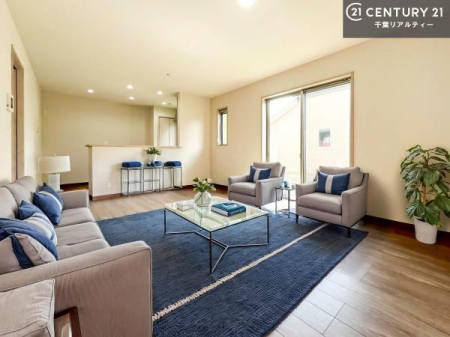 ���r���O �Ƌ��CG�p�[�X�ł��B�D�����z���܂肪���r���O����ł���ċ��S�n�̗ǂ���Ԃ����o���Ă���܂��I
���났�̎��Ԃ��߂����܂��I