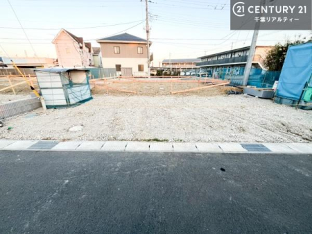 ���ԏ� ���ԃX�y�[�X��3�䕪����܂��I�Z�J���h�J�[�͂������A�o�C�N�⎩�]�ԂȂǂ��u���ꏊ�ɍ���܂���B