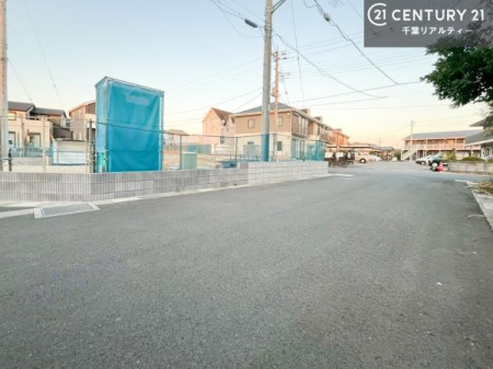 �O�ʓ��H�܂ތ��n�ʐ^ ���ӊ���A���q�l�̂���]�ɍ������������ꏏ�ɂ��ē���v���܂��B�Z��[���A�h�o�C�U�[�ɂ�邲���k������܂��B���Ђ͂��₢���킹�ɑ��Ή����܂��I���҂������܂���I