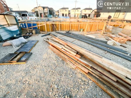 ���ԏ� ���ԃX�y�[�X��2�䕪����܂��I�Z�J���h�J�[�͂������A�o�C�N�⎩�]�ԂȂǂ��u���ꏊ�ɍ���܂���B