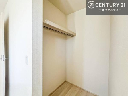 ���[ �E�H�[�N�C���N���[�[�b�g�t���ł��B��������̂��m���Ȃǂ����[���Ă��������ł��ˁI���ɂ���@�������ȂǋG�ߕ��̑傫�ȉƓd�����[�ł��܂��B