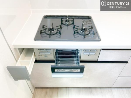 �L�b�`�� �R�����͎O������̂ł������̓����i�s���ł��܂��B
�������O�����t���ł��B�����X�y�[�X���L�X���Ă���׍�Ƃ����₷���I�g�����肪�ǂ��V�X�e���L�b�`���ł��I