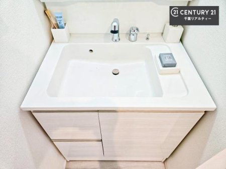 ���ʑ�E���ʏ� �[�����ʑ�{�E���́A�������˂ɂ����̂ł�����ꂪ�y�X�I���������ۂĂ܂��I
�L���C�Ȑ��ʏ��Ŏ��������̃��`�x�[�V�������オ��܂��ˁI