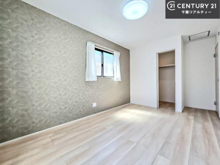 ���r���O�ȊO�̋��� �V���v���Ƀf�U�C������Ă��邽�߁A�Ƌ��I�т܂���I
���C�ɓ���̉Ƌ��u���Ă��낰���Ԃ���邱�Ƃ��ł��܂��B