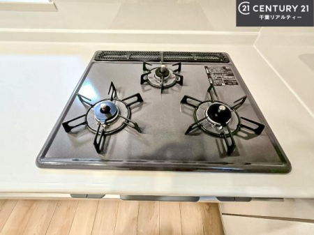 �L�b�`�� �R�����͎O������̂ł������̓����i�s���ł��܂��B
�������O�����t���ł��B�����X�y�[�X���L�X���Ă���׍�Ƃ����₷���I�g�����肪�ǂ��V�X�e���L�b�`���ł��I