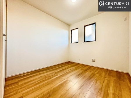 �q������ �|���o�������Ȃ��������́A���q�l�̂������Ƃ��Ă����S�ł��I
���[�X�y�[�X���[�����Ă���̂ŎU�炩�������������T�b�ƕЕt�����܂��I