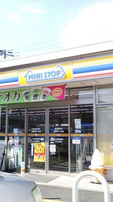 ���ӊ� �y�R���r�j�z�~�j�X�g�b�v�O����3���ړX�F490m