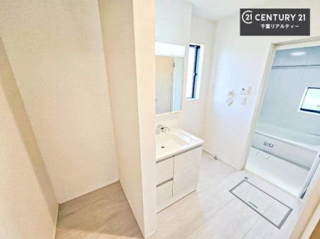 ���ʑ�E���ʏ� ���l���ɂ�����̂Ŏ��[�����Ղ�̐��ʎ��I���p�i�̃X�g�b�N��o�X�^�I�����X�b�L���Ǝ��[�ł��Ď��o���₷���I����肪�X�b�L���Еt���ċC�����̗ǂ���ԁI