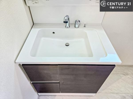 ���ʑ�E���ʏ� �[�����ʑ�{�E���́A�������˂ɂ����̂ł�����ꂪ�y�X�I���������ۂĂ܂��I
�L���C�Ȑ��ʏ��Ŏ��������̃��`�x�[�V�������オ��܂��ˁI