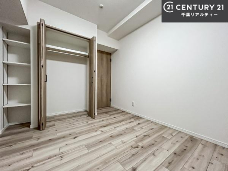 �Q�� �V���v���Ƀf�U�C������Ă��邽�߁A�Ƌ��I�т܂���I
���C�ɓ���̉Ƌ��u���Ă��낰���Ԃ���邱�Ƃ��ł��܂��B