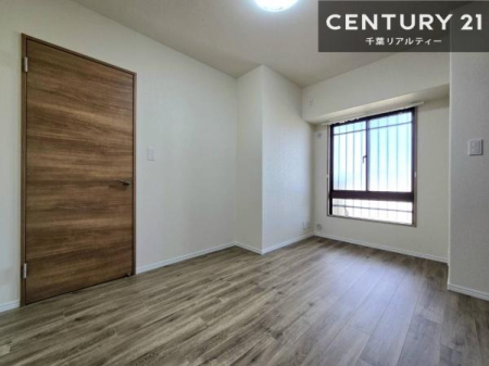 �q������ �_�炩���z�����������ޖ��邢�����������o����݌v�B�ʌ��̎��鑋���C�����̗ǂ���������n��グ�܂��B���̖ڊo�߂��X�b�L�����܂��I