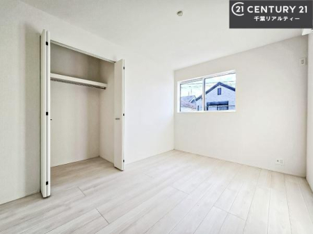 �Q�� �D���������������ޗm���́A���̖ڊo�߂��C�������ǂ������ł��ˁB���������Ԃ��������Ɖ߂������Ƃ��ł��܂��B�D�����F�����̃t���[�����O���ǂ�ȉƋ�ɂ��}�b�`���܂��I