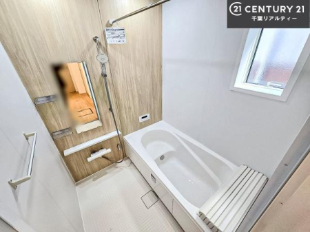 ���� �������������l�̕��͋C�̃o�X���[���́A�V�b�N�ȃf�U�C���Ńo�X�^�C�����[���I
���d���撣���Ă��邲�J���ɂ��D�݂̓����̓����܂����āA�y����ł݂Ă͂������ł��傤���H