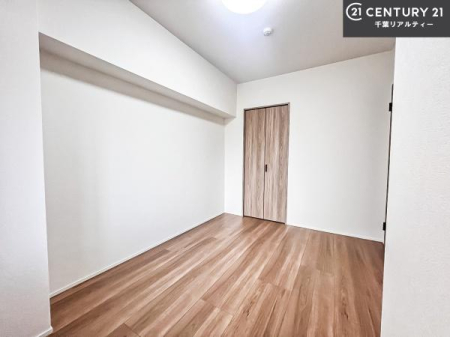 �q������ ���[�X�y�[�X�����Ă��܂��I�������X�b�L�����ڂ��鎖���ł��܂��ˁB
�Ƌ��I�΂Ȃ��V���v���ȃf�U�C���ׁ̈A�Ƌ��I�΂����C�ɓ���̋�ԍ�肪�ł������ł��ˁB