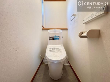 �g�C�� �������֍��ɂ��A�~��͕֍����g�����ł���̂ŗ₽���֍��ɍ��炸�ɍςފ������d�l�ł��I�V���v���ȃJ���[����Ƃ��Ă���̂ŁA������ꂪ���₷���ł��B