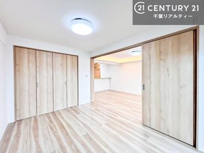 �m�� ���r���O�Ɨאڂ����m���ł��I�Ǝ��̋x�e�X�y�[�X��L�b�Y�X�y�[�X�Ƃ��Ċ��p����̂��悳�����ł��ˁI���邭��������������܂��I