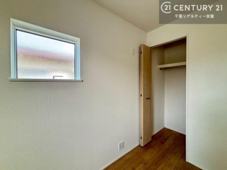 �m�� ���[�X�y�[�X�����Ă��܂��I�������X�b�L�����ڂ��鎖���ł��܂��ˁB
�Ƌ��I�΂Ȃ��V���v���ȃf�U�C���ׁ̈A�Ƌ��I�΂����C�ɓ���̋�ԍ�肪�ł������ł��ˁB