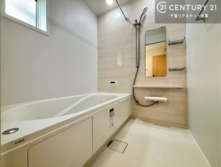 ���� �L�X�o�X�ň���̔������t���b�V���B�����L�΂���̂ŁA�����ɂ��������ƐZ����܂��ˁI�����̃o�X�^�C�����y���݂ɂȂ�܂��B