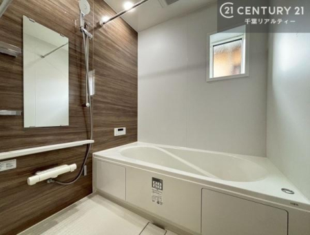 ���� �L�X�o�X�ň���̔������t���b�V���B�����L�΂���̂ŁA�����ɂ��������ƐZ����܂��ˁI�����̃o�X�^�C�����y���݂ɂȂ�܂��B