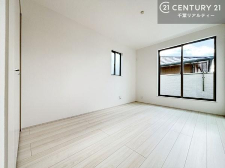 �Q�� �o���R�j�[�ɖʂ��Ă���m���ł��B���邭�����肪����A���C����������ł��܂��I���N���āA�O�ɏo�Ĕw�L�т����[�ċz�����ǂ������}������邱�Ƃ��ł��܂��B