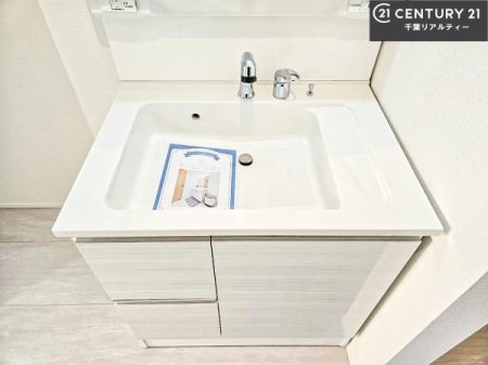 ���ʑ�E���ʏ� �[�����ʑ�{�E���́A�������˂ɂ����̂ł�����ꂪ�y�X�I���������ۂĂ܂��I
�L���C�Ȑ��ʏ��Ŏ��������̃��`�x�[�V�������オ��܂��ˁI