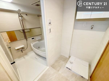 ���ʑ�E���ʏ� ���l���X�y�[�X������̂Ŏ��[�����Ղ�̐��ʎ��I���p�i�̃X�g�b�N��o�X�^�I�����X�b�L���Ǝ��[�ł��Ď��o���₷���I����肪�X�b�L���Еt���ċC�����̗ǂ���ԁI