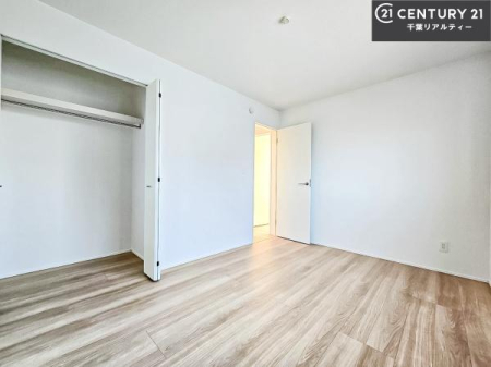 ���r���O�ȊO�̋��� �V���v���Ƀf�U�C������Ă��邽�߁A�Ƌ��I�т܂���I
���C�ɓ���̉Ƌ��u���Ă��낰���Ԃ���邱�Ƃ��ł��܂��B