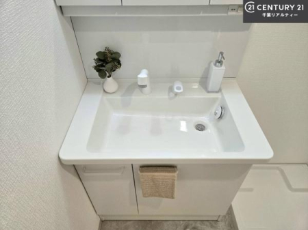 ���ʑ�E���ʏ� �[�����ʑ�{�E���́A�������˂ɂ����̂ł�����ꂪ�y�X�I���������ۂĂ܂��I
�L���C�Ȑ��ʏ��Ŏ��������̃��`�x�[�V�������オ��܂��ˁI