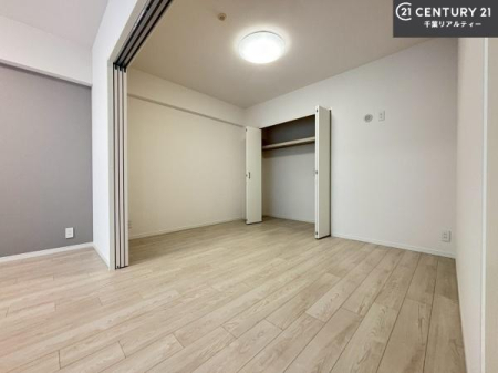 �m�� ���r���O�Ɨאڂ����m���́A�Ǝ��̋x�e�X�y�[�X��L�b�Y�X�y�[�X�Ƃ��Ċ��p����̂��悳�����ł��ˁI

