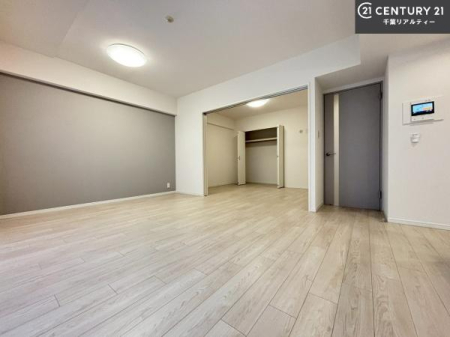 ���r���O �J�����̂���L�XLDK�I�\�t�@�[��_�C�j���O�e�[�u����u���Ă������ɂȂ�Ȃ��̂ŉ��K�ɉ߂����܂��I�R�~���j�P�[�V���������₷�����r���O�ł��I